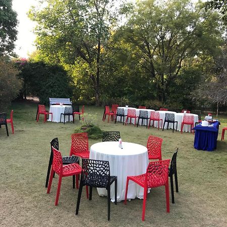 Baaz Jungle Resort Khawasa Luaran gambar