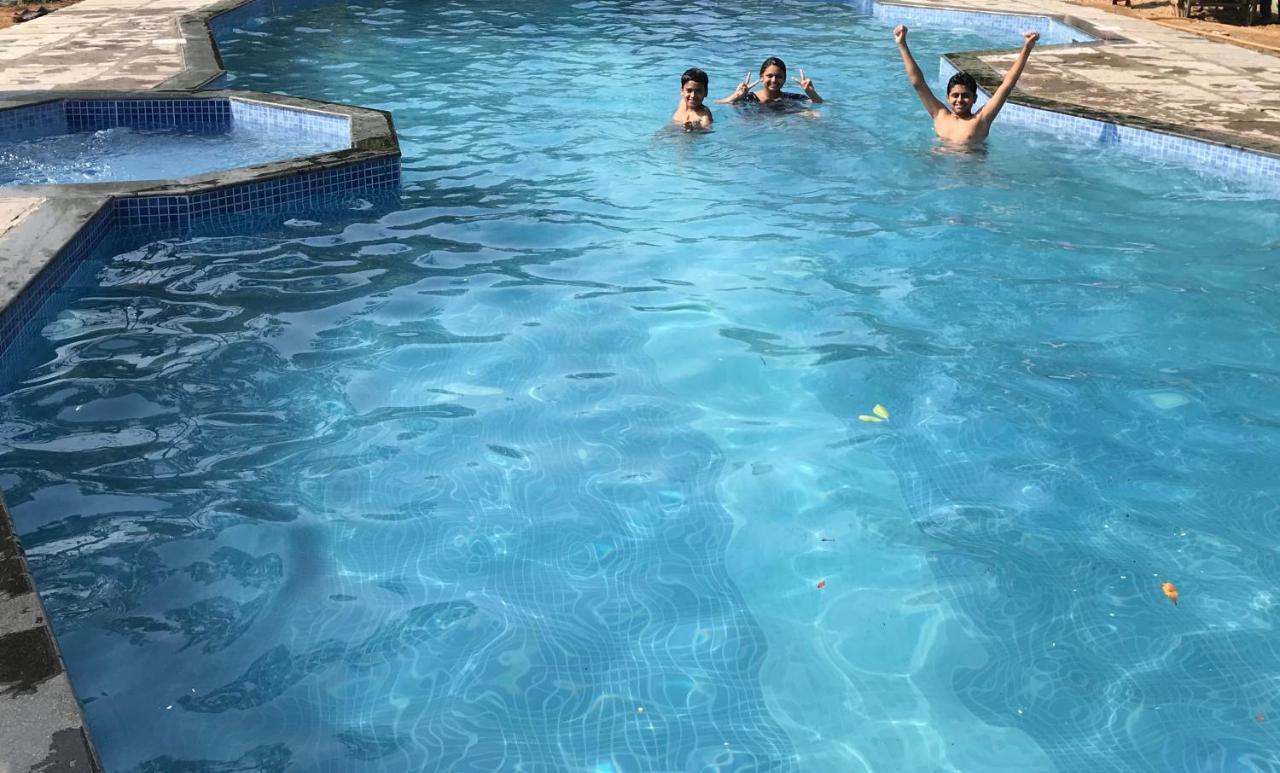 Baaz Jungle Resort Khawasa Luaran gambar
